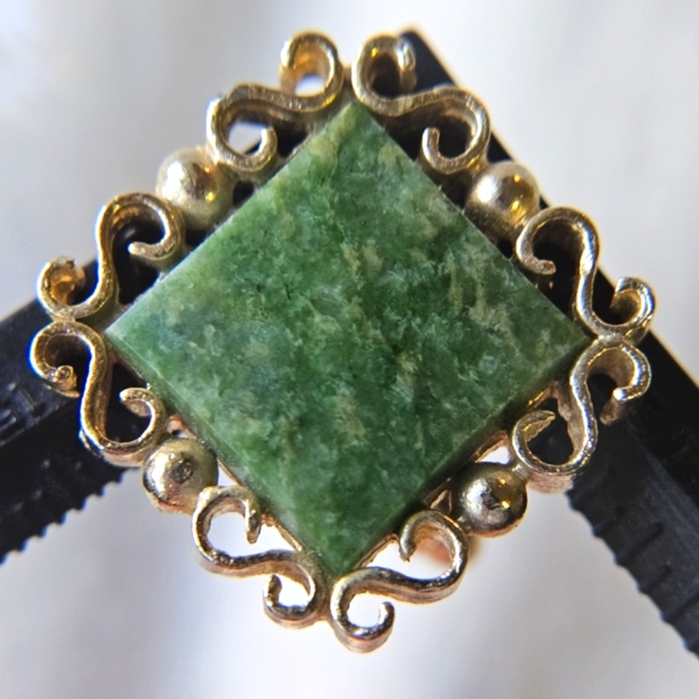 Vtg jade & gold tone cufflinks by Danté - Picture 10 of 10
